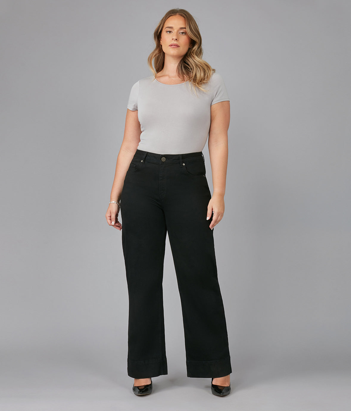 COLETTE-BLK High Rise Wide Leg Jeans 31" Inseam