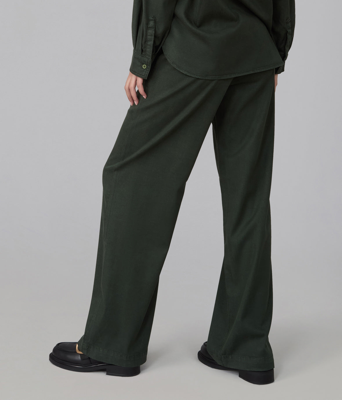 REMY-CMS Mid Rise Wide Leg Trouser