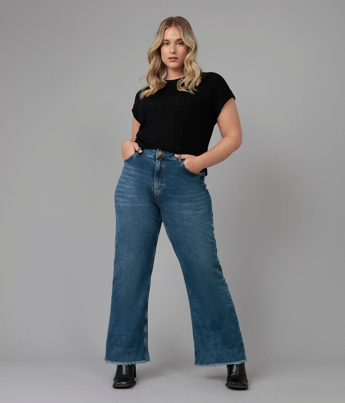 MILAN-DIS Ultra High Rise Wide Leg Jeans