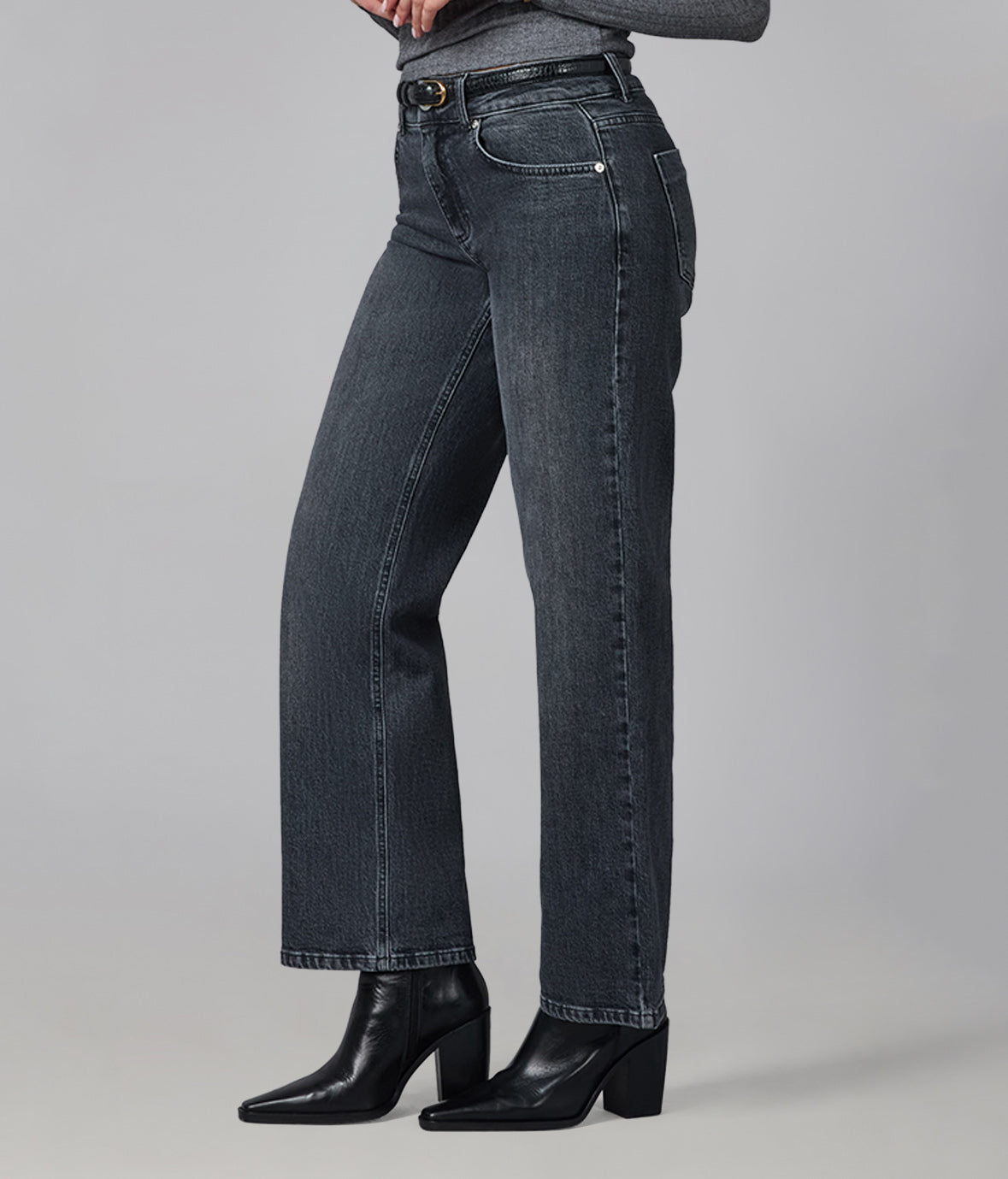 MIRO-GG Mid Rise Comfort Straight Jeans