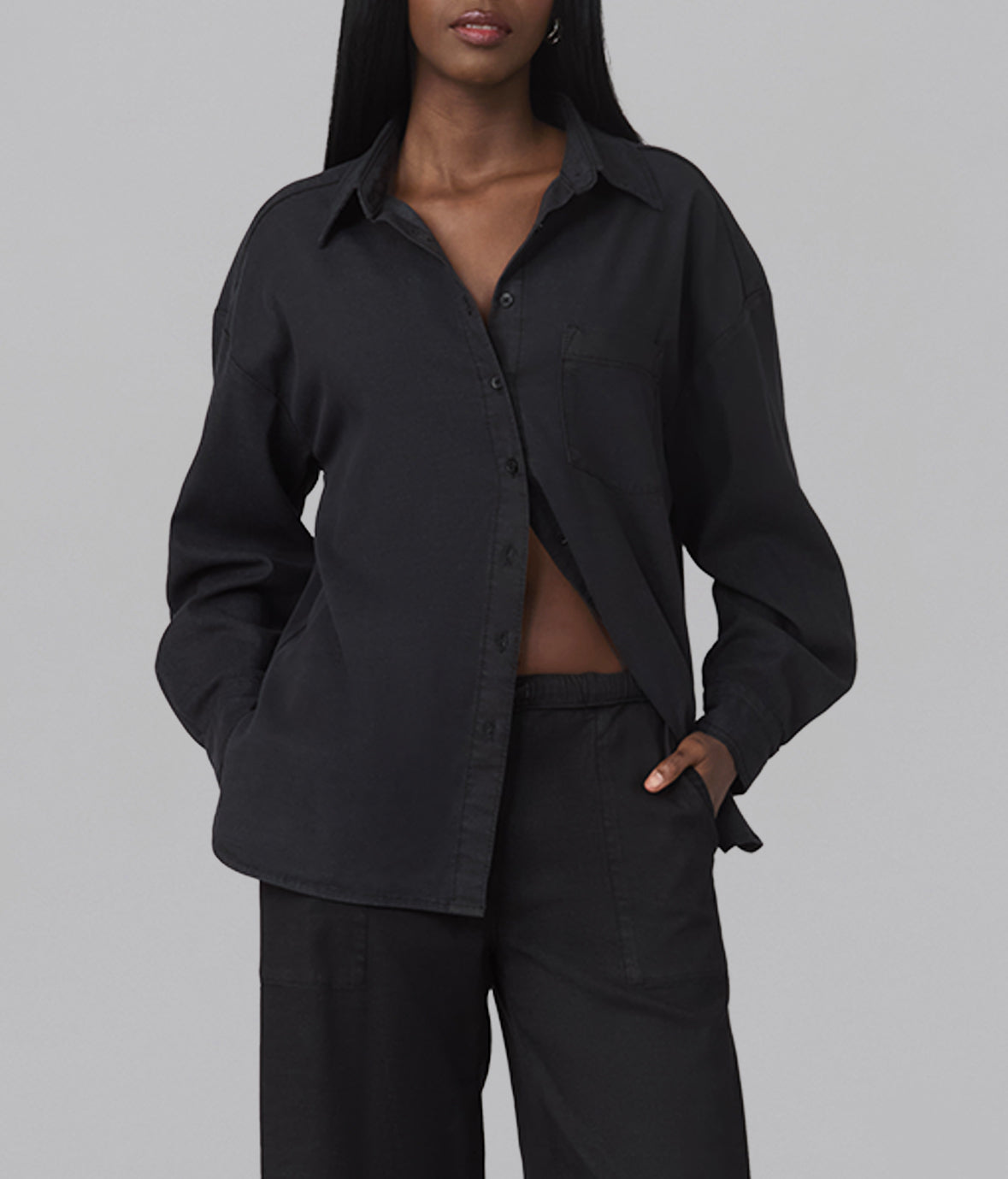 VERONICA-BLK Weekend Blouse